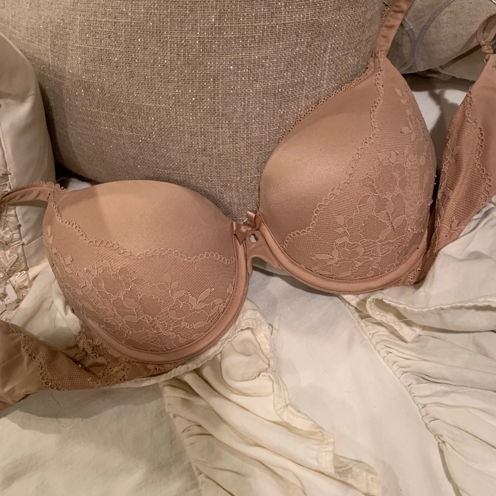 Victoria’s Secret bra